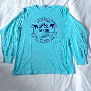 Not worn, in good condition.